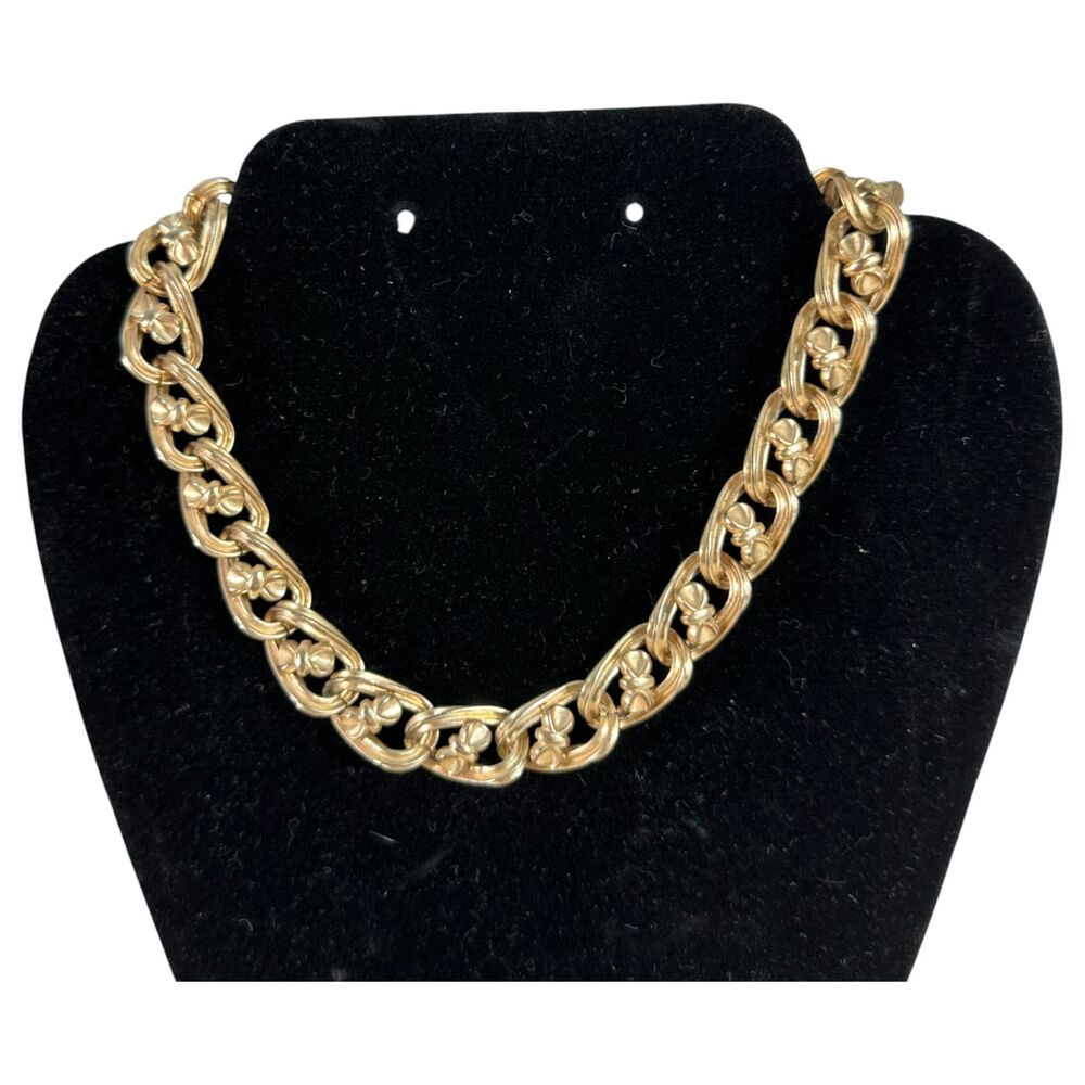 Barclay Vintage Gold Tone Chain Bow Details Necklace